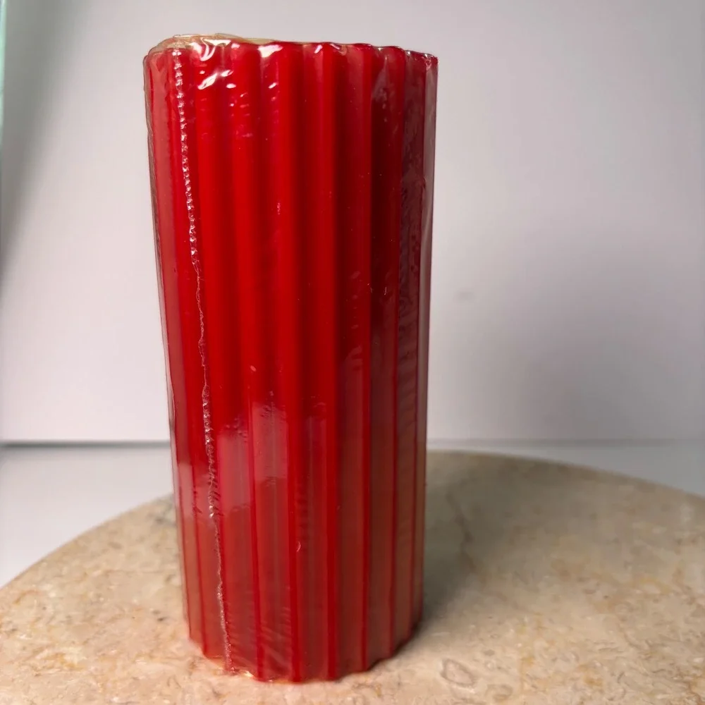 Yankee Candle Hollyberry Pillar Candle 3x6 Red Ribbed Vintage Scented Sealed
